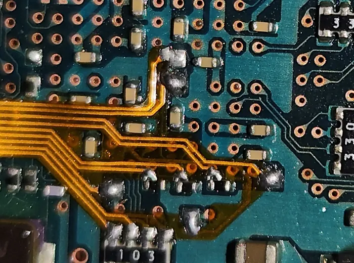 Trace repair close-up